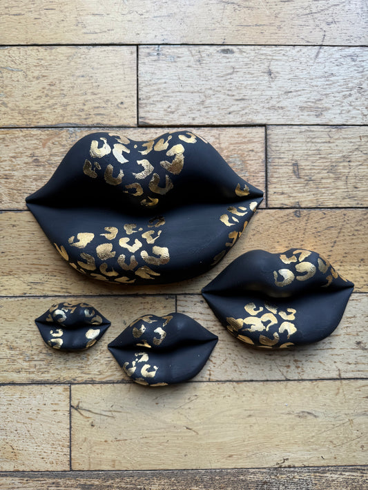 Bundle Offer - Set of 4 x 3D Wall Lips - Black with Gold leaf leopard print