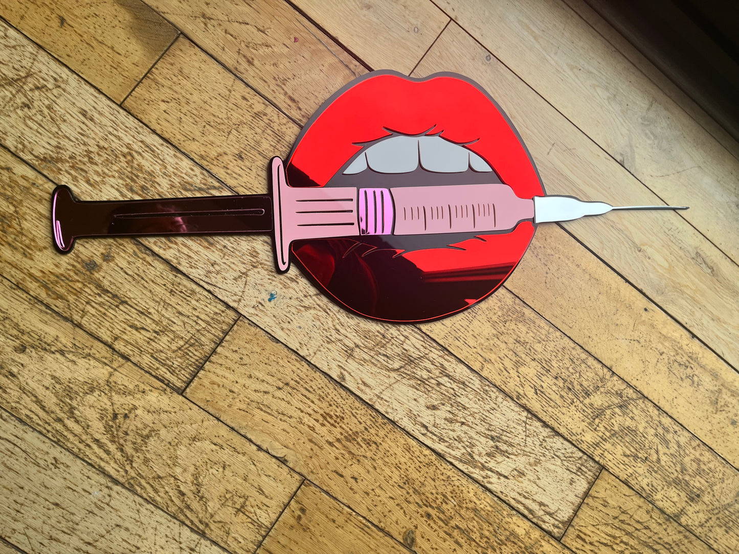 Mirror Lips Holding A Syringe - Mirror Art