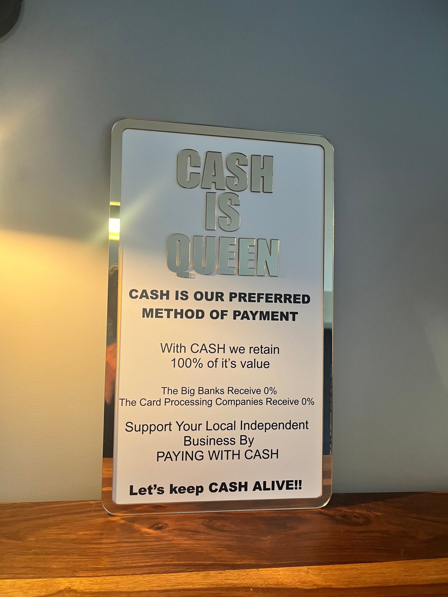 CASH IS QUEEN business sign