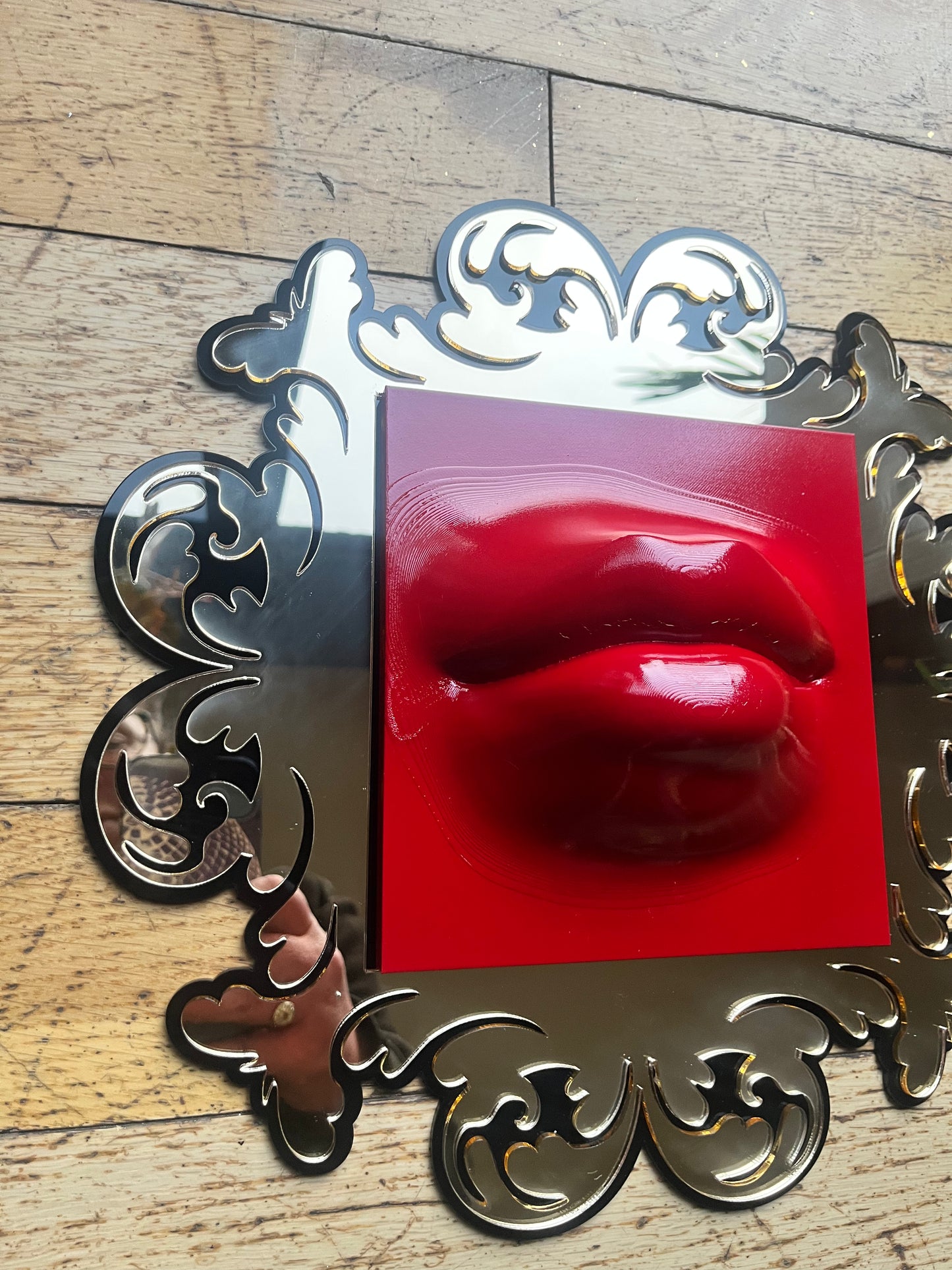 Ornate Lip Art - Sample Sale