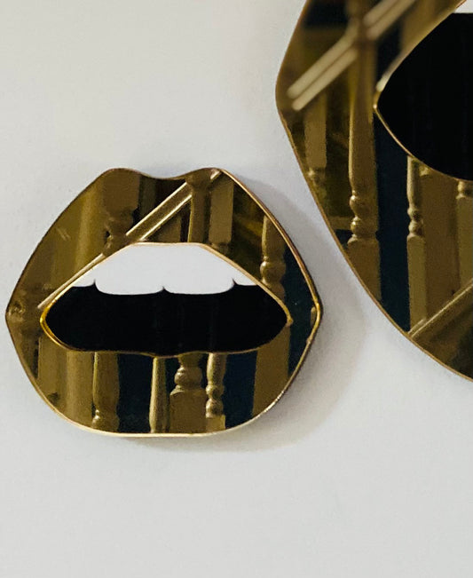 MINI Gold Lip Mirror - Acrylic Mirror - Lip Decor - Gold lips with black