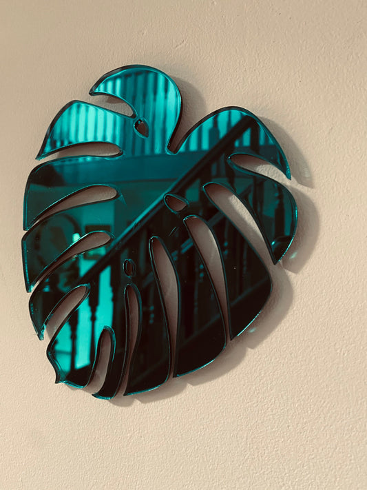 Large mirrored Monstera Leaf - Acrylic Mirror - Leaf wall decor
