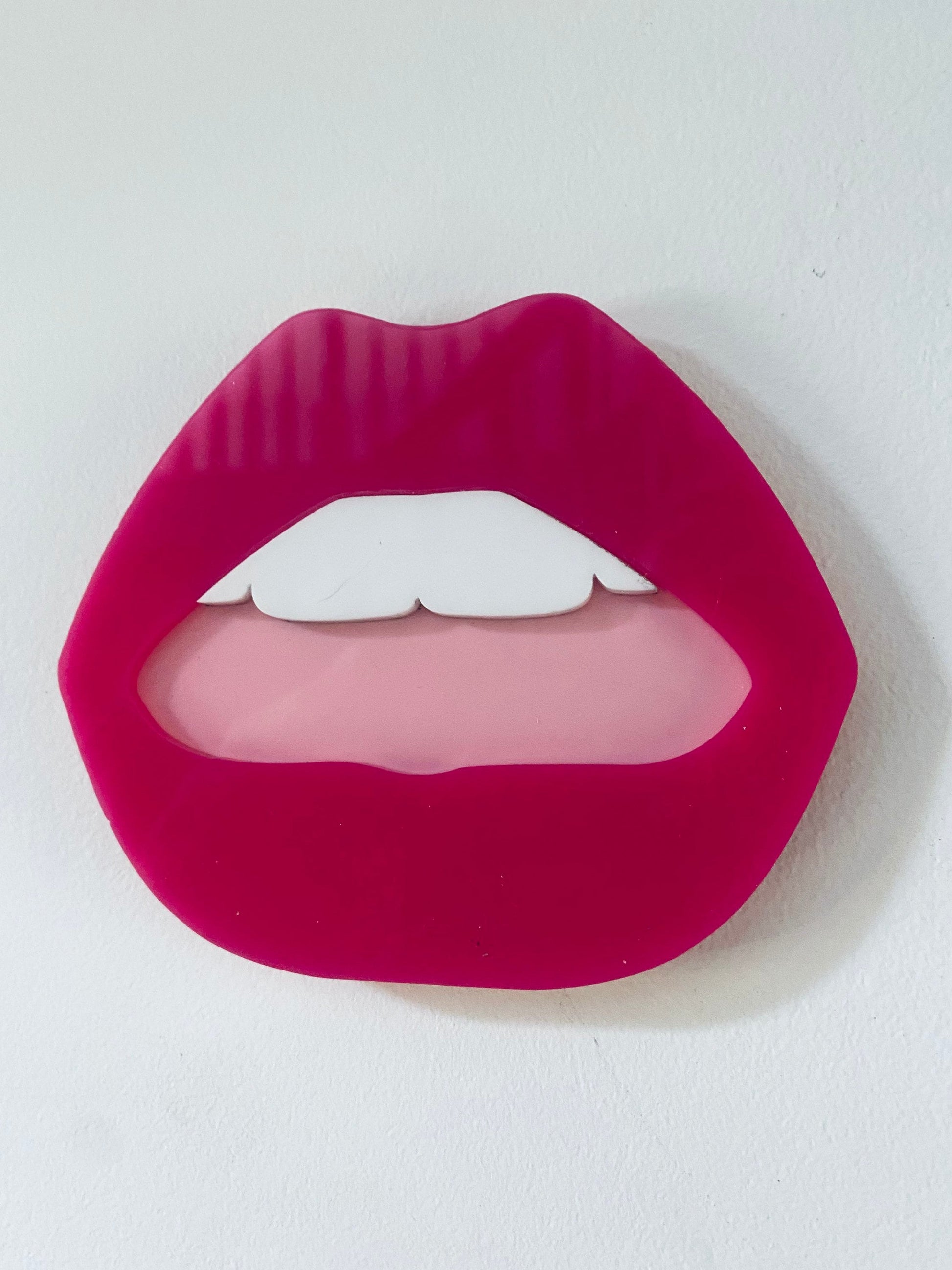 LARGE HOT pink Lips - Acrylic - Lip Decor - Hot pink lips with pink