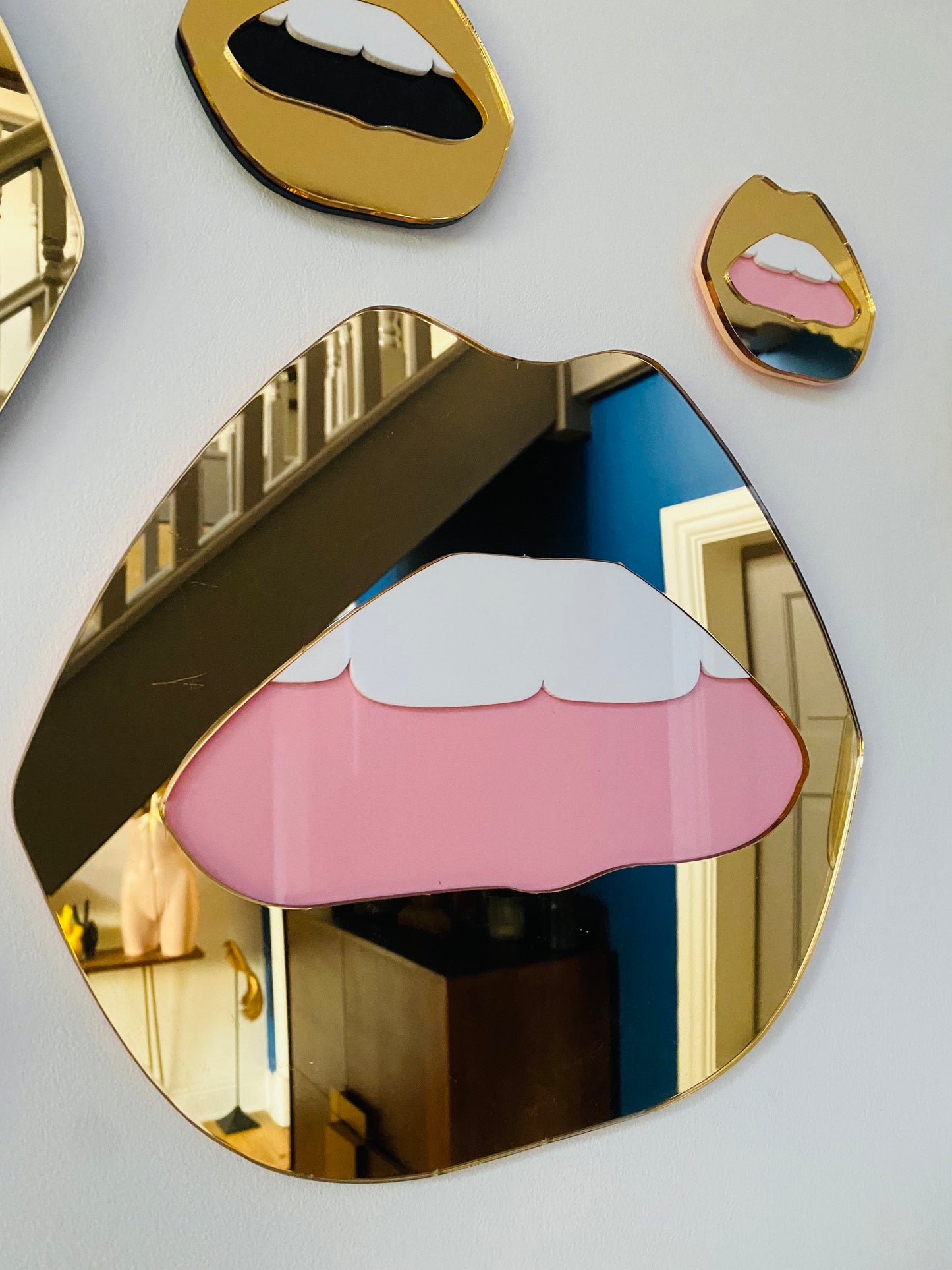 LARGE Gold Lip Mirror - Acrylic Mirror - Lip Decor - Gold lips with pink