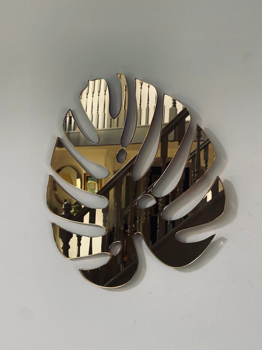 Large mirrored Gold Monstera Leaf - Acrylic Mirror - Leaf wall decor
