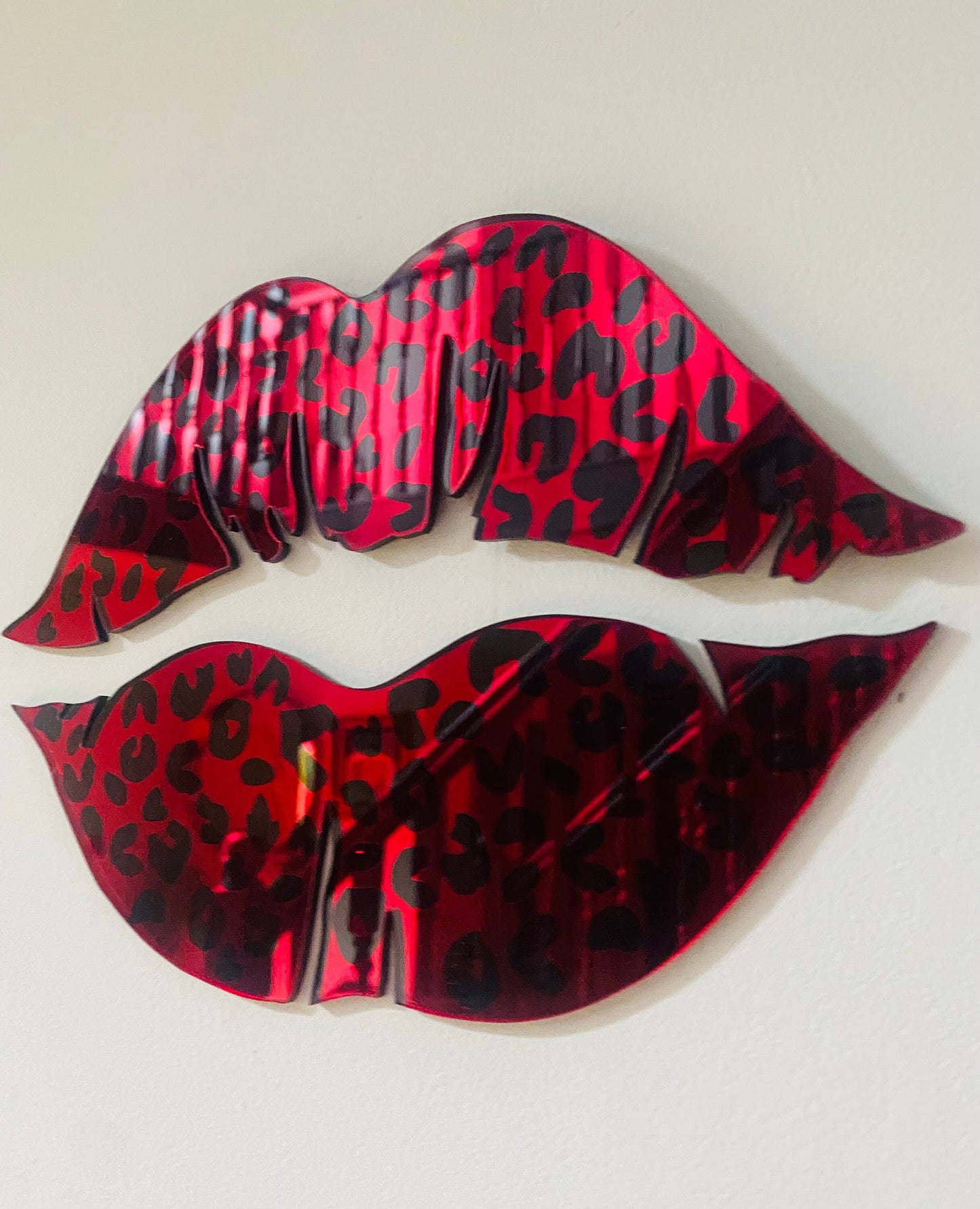 Mirror acrylic lips with leopard print  - Acrylic - Lip Decor - Wall decor - wall lips