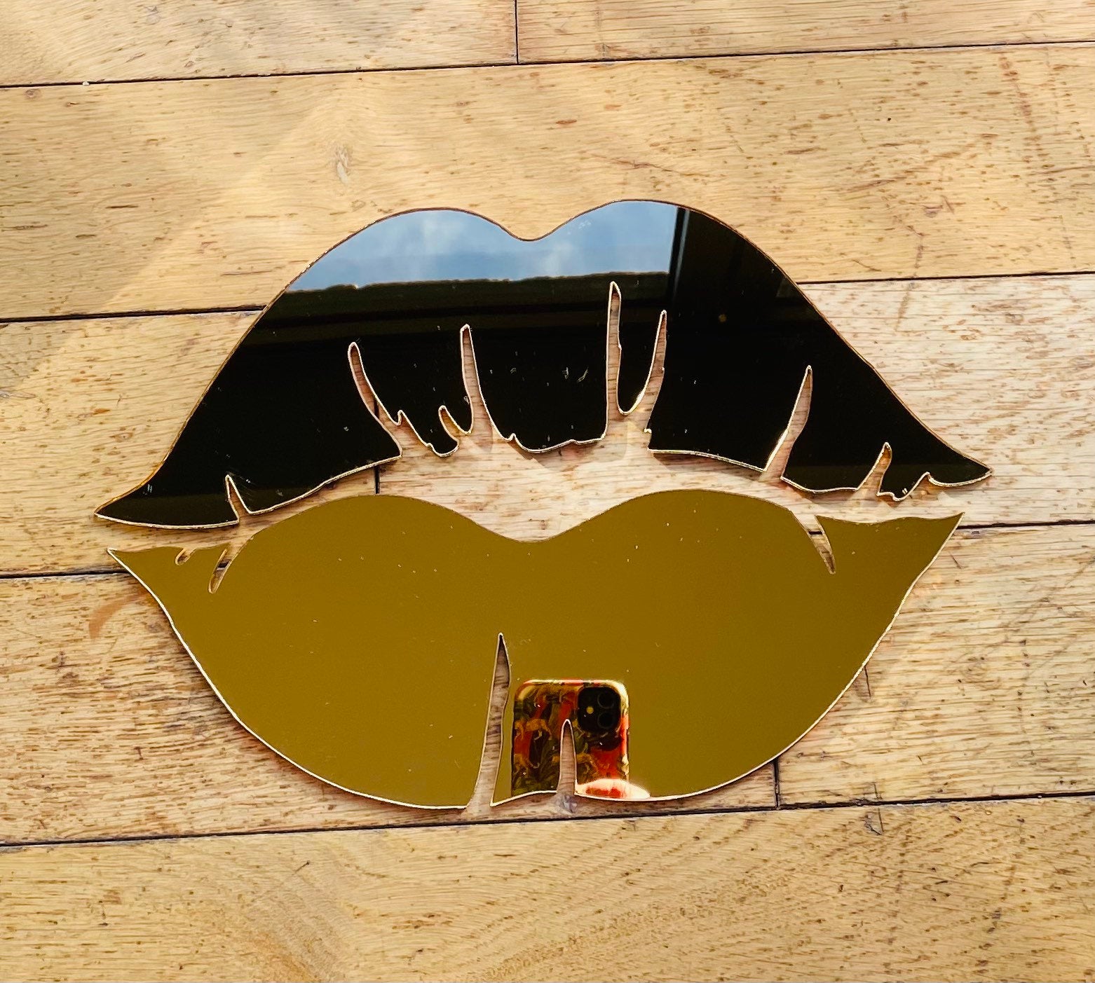 MINI Mirror Gold acrylic lips  - Acrylic - Lip Decor - Wall decor - wall lips